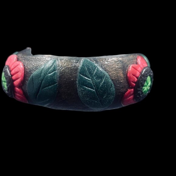 Vintage Hand Carved Wooden Floral Flower Leaf Bangle Bracelet Red Green Boho - Picture 7 of 7